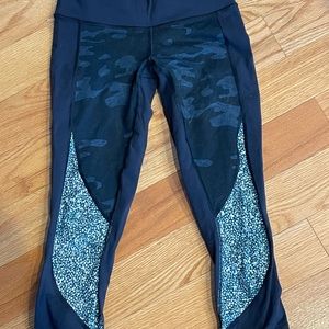 Lululemon crop workout pants size 2